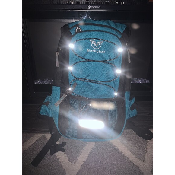 Mothybot Hydration Backpack 2L Insulated Water Bladder Aqua Blue Hiking Festival - Picture 3 of 16
